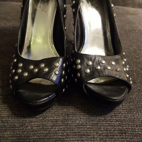 🤠Twisted Open Toe With Silver Studs Size 6 1/2 - Picture 4 of 5